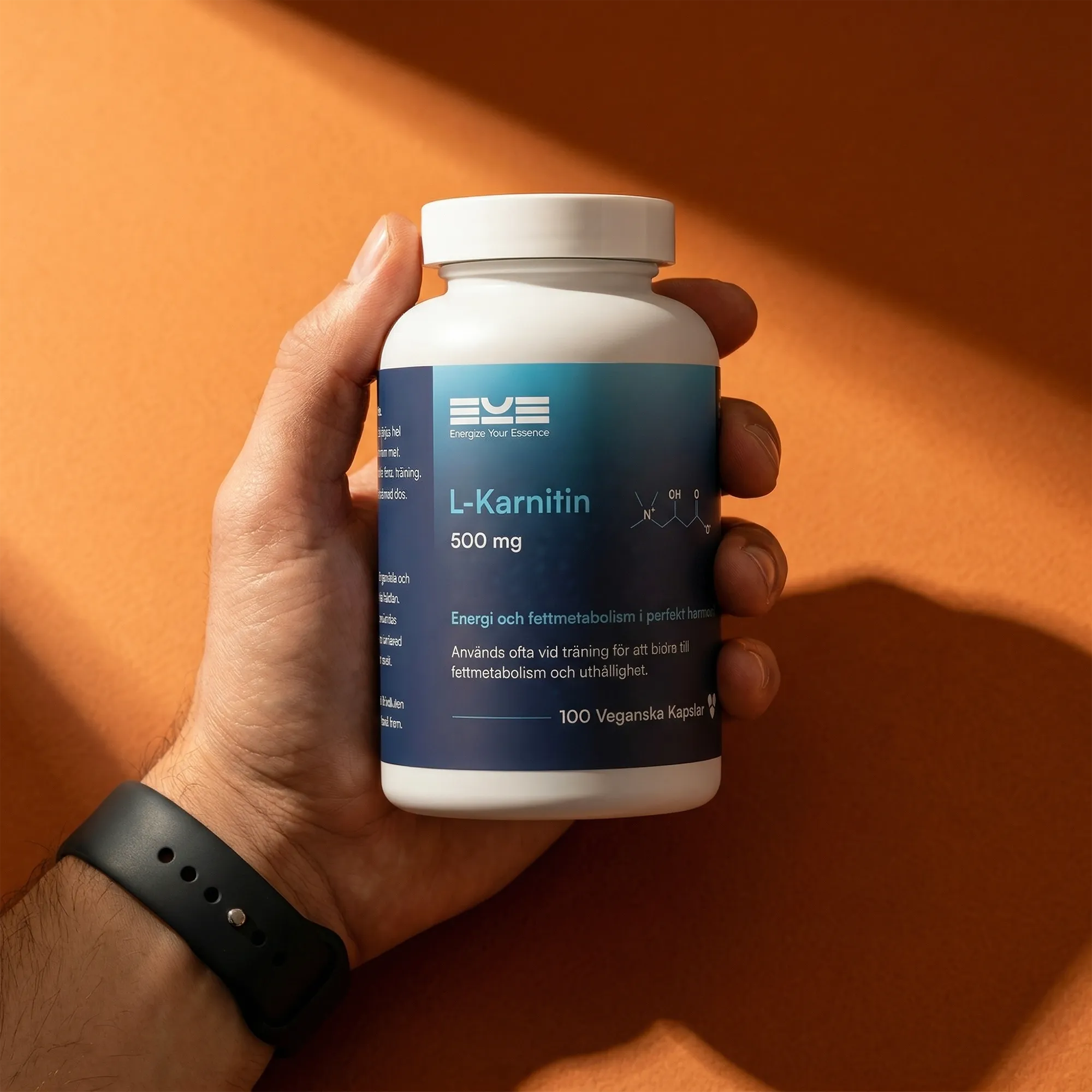L-karnitin 500 mg i hand – kosttillskott för energi, fettmetabolism och uthållighet i aktiv vardag