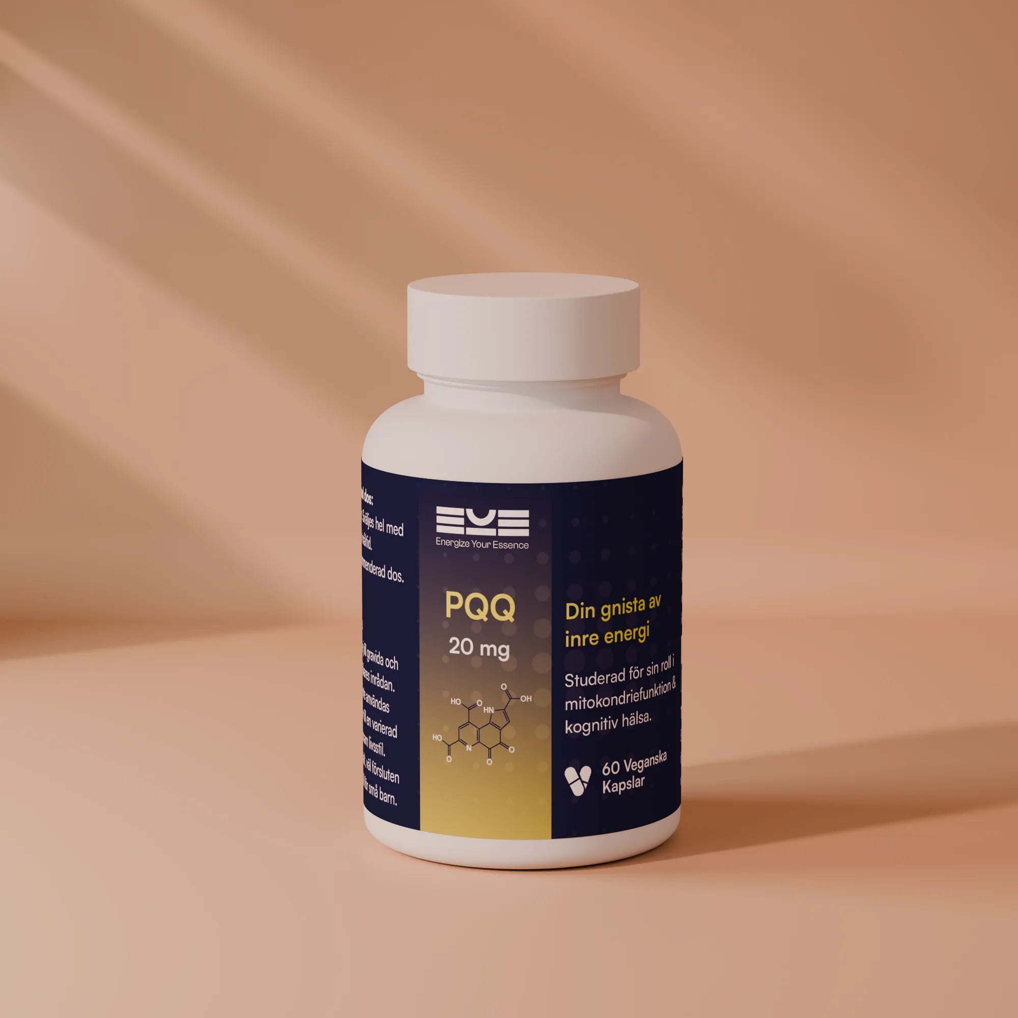 PQQ 20 mg från Energize Your Essence på varm beige bakgrund – kosttillskott för mitokondriell funktion, energi och kognitiv hälsa